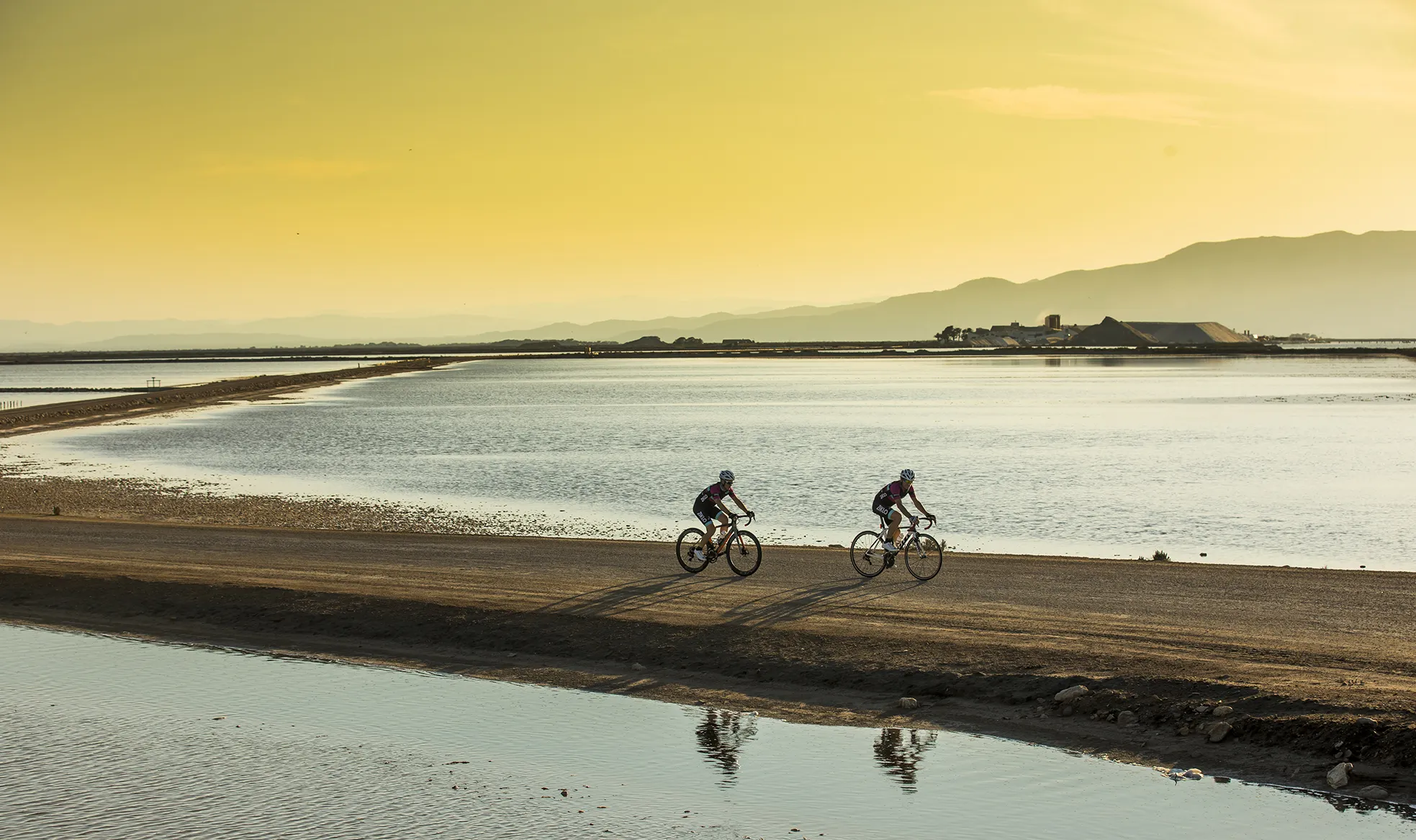 ciclistas lagunas