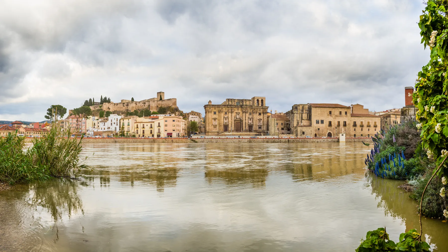 tortosa y rio ebro