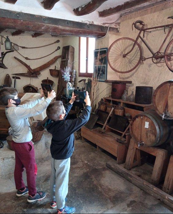 Jocs i aromes al celler cal menescal